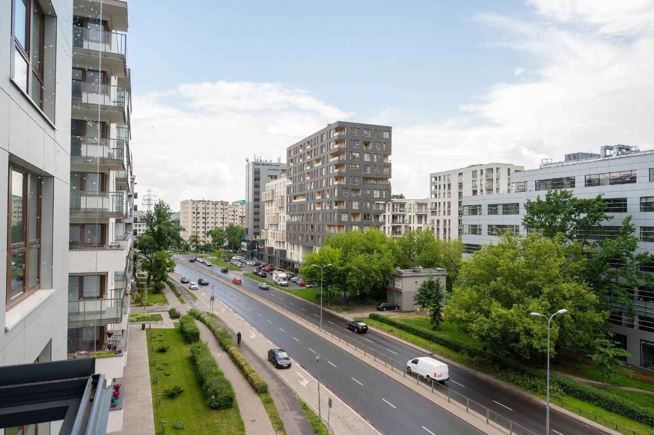 Airport Okecie Cybernetyki Apartments Warsaw Exterior photo